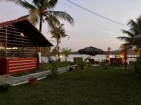 Villa in the center of Lake 