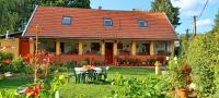 Tulipán Ház - B&B