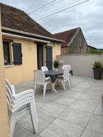 Maison proche des 24h du Mans - Bed and Breakfast Outillé