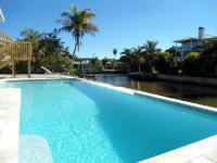Island Villa with 33 Foot Infinity Pool, Dolphin Visits - B&B Fort Myers Beach
