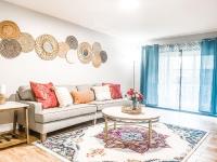 Lovely 3 Bd 2 bath townhome - B&B Perkins