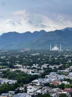 Luxury HighRise Apartment Suites- Near Centaurus - Bed and Breakfast Islamabad