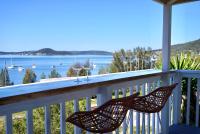 Coastal Retreat with Water Views - B&B Tascott