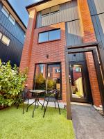 Prime Location! Chic Apartment Near ONE NZ Stadium - B&B Christchurch