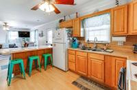 Pelicans Post! - B&B Oak Island