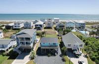 Pelicans Post! - B&B Oak Island