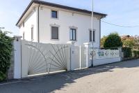 Appartamento in villa con piscina privata e vasca idromassaggio ad uso esclusivo - B&B Rivarolo Canavese