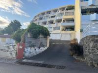 Mama Sera Studio cosy avec terrasse, à 2 min de la plage de Saint-Gilles - B&B Saint-Gilles les Bains