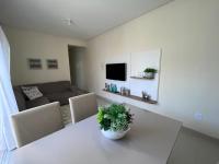 Lindo apto com piscina e churrasqueira a 400m da praia! - Chambres d’hôtes Governador Celso Ramos