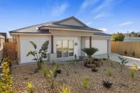 Serenity Escape - Designer Luxury Retreat with Private Sauna - B&B Warrnambool
