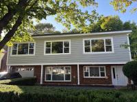 3 Bed 2 Bath Retro-Chic Comfort on the Crescent - B&B San Juan de Terranova