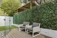 Spa Haus Belmont- 2 King beds, Spa, Pets Welcome, Beaches, Golf, Shopping, Geelong - Chambres d'hôtes Belmont