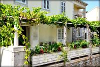 Apartments Lumbarda - Bed and Breakfast