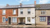 Newly renovated 2-bed house in Lechlade with parking - B&B Lechlade