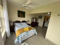 Fish Bay Getaway - B&B Barracuda