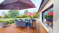 Villa de charme avec grand jardin à 5 min de Deauville - Bed and Breakfast Bonneville-sur-Touques