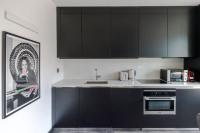 The "Slaycation" Crib - Soho - by Frankie Says - B&B Londra