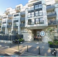 Belle Chambre Meublée, dans magnifique appart neuf de 3 CH - Bed and Breakfast Thiais