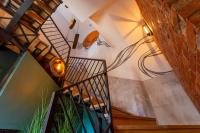 Стильна квартира в центрі на Харківській набережній 3 - B&B Kharkiv