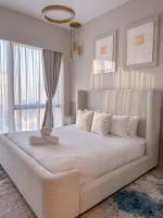 GRANDE SIGNATURE with a direct Burj Khalifa view and Private Fountain Show at high floor with DXB AIRPORT VIP Shuttle option for 6 guests - Chambres d'hôtes Dubaï