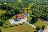 Villa Božac in Cukrići - Haus für 6 Personen - Ferienwohnung Svetvinčenat