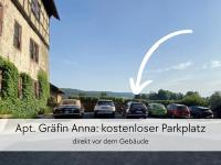 GRÄFIN ANNA - Design-Apartment mit 2 Schlafzimmer - in der historischen Hinterburg Schlitz - mit Aufzug, Parkplatz & Garten - Hunde willkommen - B&B Schlitz