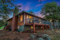 20 percent off Hot Tub! Pets Ok! Perfect Estes Park Getaway, Walk to Town 3 Kings!#3337 - Bed and Breakfast Estes Park