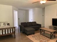 Peaceful & Spacious Family Home - B&B Savannah