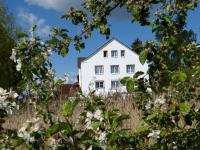 B&B Groß Grabow - Das Haus am Teich - Bed and Breakfast Groß Grabow