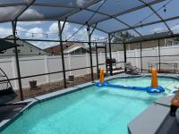 3 bedroom home with private pool - B&B Orlando