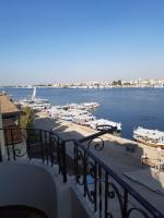 Blue Sky Apartments & Restaurant - Bed and Breakfast Luxor