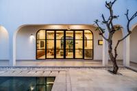 Villa Amerta Stynn - Stylish 2BR Tropical Retreat Villa near Kelating Beach - B&B Krambitan
