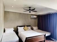 Quadruple Room with Sea View