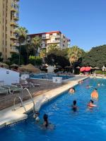 Aguila Cozy Apartment - B&B Benalmádena