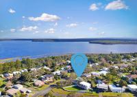 Ocean Echoes - Pet Friendly with Ocean Glimpses - Bed and Breakfast Culburra Beach