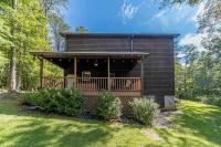 Impressive Cabin with Fireplace and Hot-tub in Sautee Nacoochee, Georgia - B&B Helen