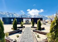 Luxury Design Rental with Breathtaking Mountain Views in Lone Pine, California - B&B Lone Pine