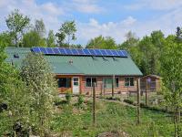 Incredible Guest Suite - Unique Off-Grid Lodging Experience with Sled Dogs in Minnesota - B&B Hovland