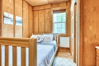 Tranquil Off-Grid Cabin Sanctuary near Whistle Lake in Washington - Ferienwohnung Anacortes
