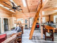 Secluded, Dog-Friendly Lakefront Cabin on Pristine Lake, Maine, for Wonderfully Romantic Getaways to Nature - Chambres d'hôtes Marshfield