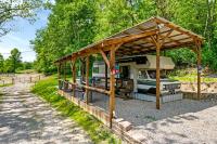 Gorgeous Caravan Glamping Escape for Four in Dover, Ohio - B&B Dover