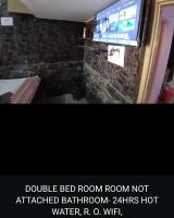 Tweepersoonskamer met Gedeelde Badkamer