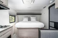 Charming Riverside Camper with Pool, Pickleball & Trails near Blue Ridge, Georgia - Chambres d'hôtes Blue Ridge