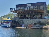 Apartmani Karučki Krš - B&B Karuč