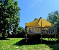 Beautiful Tented Cabin Nestled Amidst Trees with Incredible Hiking Trails Near in Logan, Ohio - B&B Logan