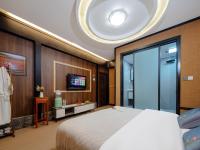 Superior Zimmer mit Kingsize-Bett