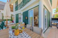5 star Luxury SevenPines apartment with large balcony and 3 communal pool - B&B Quarteira