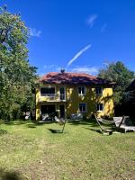 Large Munich house with 4 bedrooms in a quiet and greened villa area near Munich - B&B Munich
