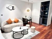 SIMI West Lake Banyan Cinema Studio 58m2 for 4 people elevator green view - B&B Hanoi