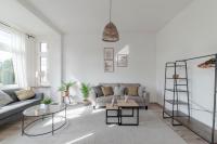 SpaceStays Apartment For 6 - Ferienwohnung Bochum